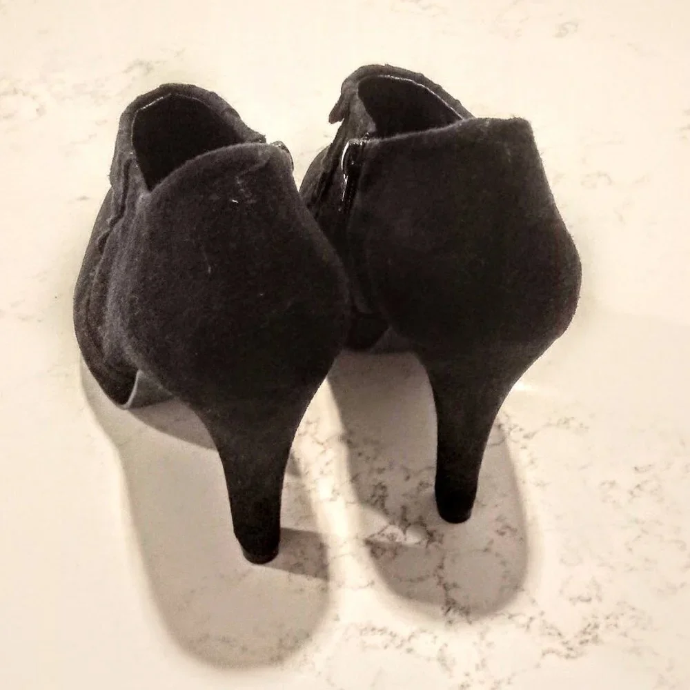 Gianni Bini Black Suede Ruffled Ankle Boots